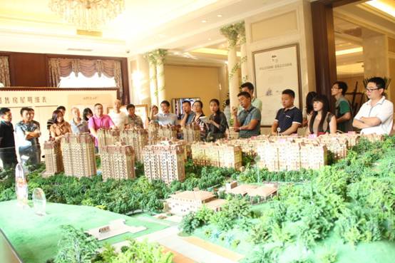 青岛主流媒体记者团参观青岛印象山