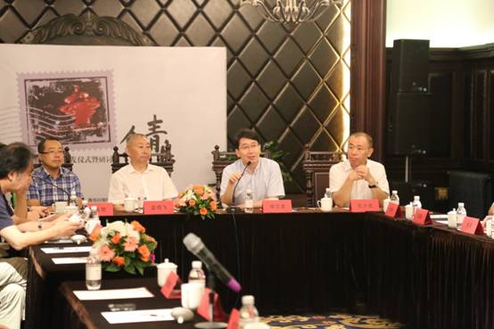 《人文青岛》第一季首发仪式在集团多功能厅举行